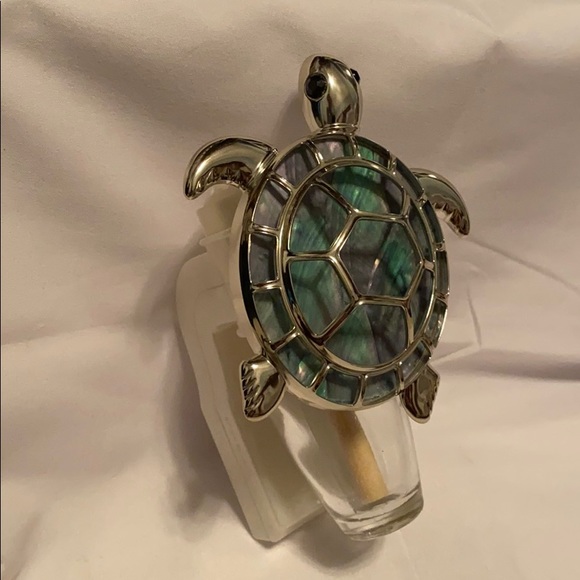 Bath & Body Works Other - Bath & Body Wallflower plug-in